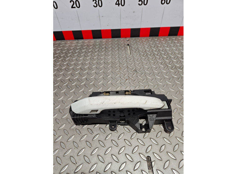 Ручка наружная задняя правая к Audi A4, 2019г.