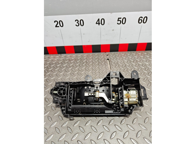 Ручка наружная задняя правая к Audi A4, 2019г.