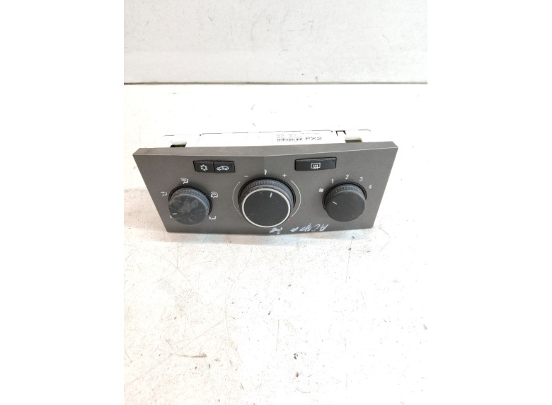 Блок управления печки/климат-контроля к Opel Astra, 2006г.