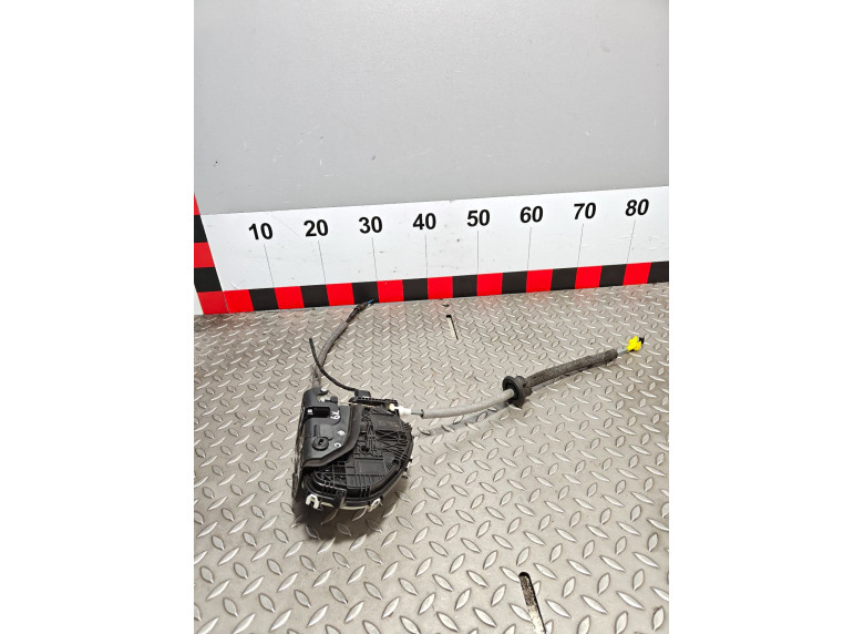 Замок двери задней правой к Audi A4, 2021г.