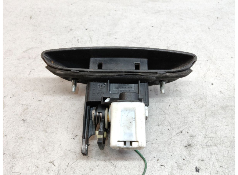 Ручка крышки багажника к Renault Scenic, 2001г.