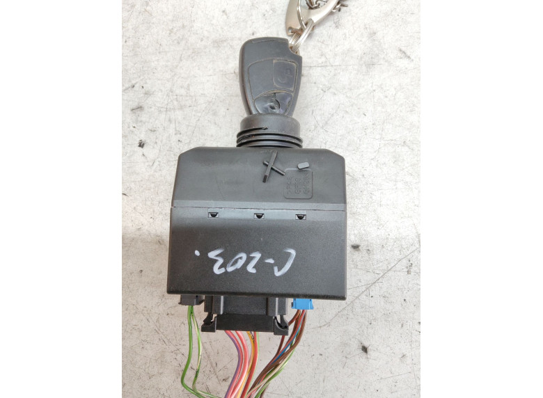 Замок зажигания к Mercedes C W203, 2004г.