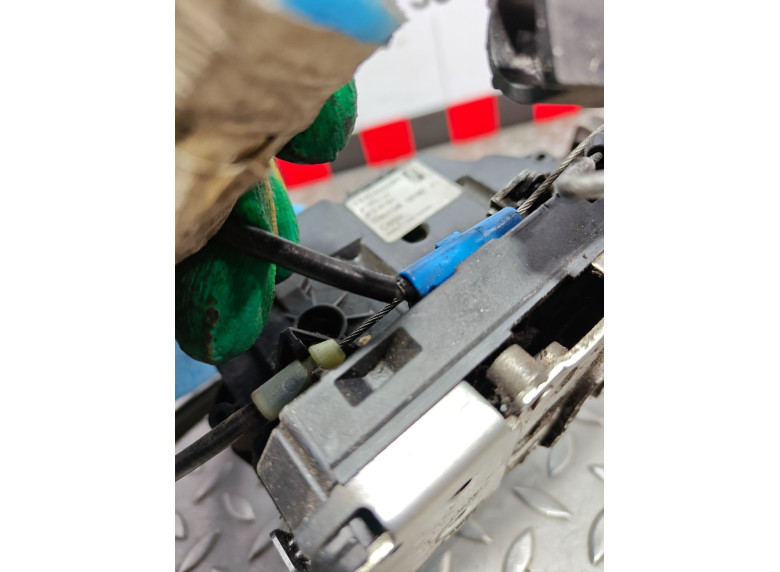 Замок двери сдвижной к Fiat Ducato, 2009г.