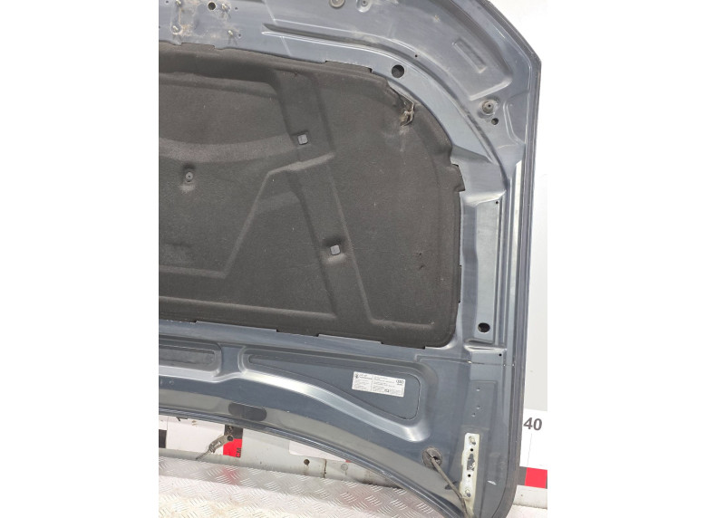 Шумоизоляция капота к Audi A4, 2009г.