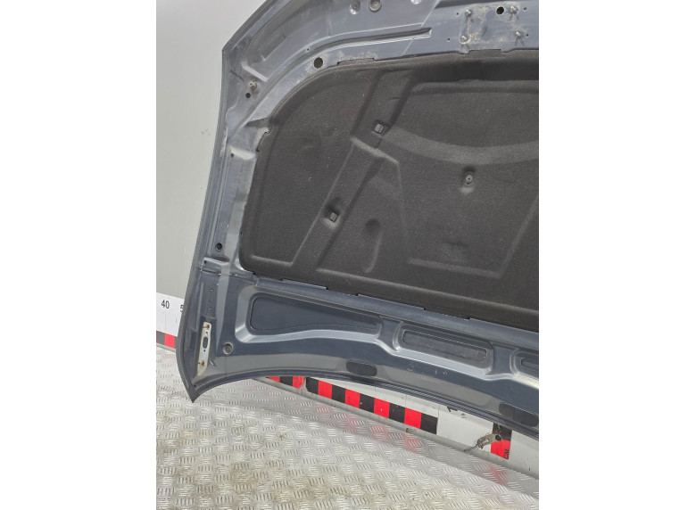 Шумоизоляция капота к Audi A4, 2009г.