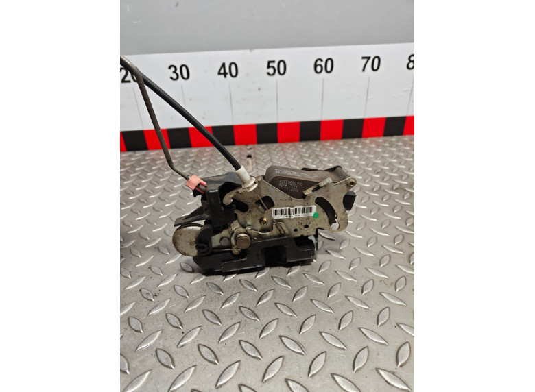 Замок двери передней левой к Mercedes Vito W639, 2006г.