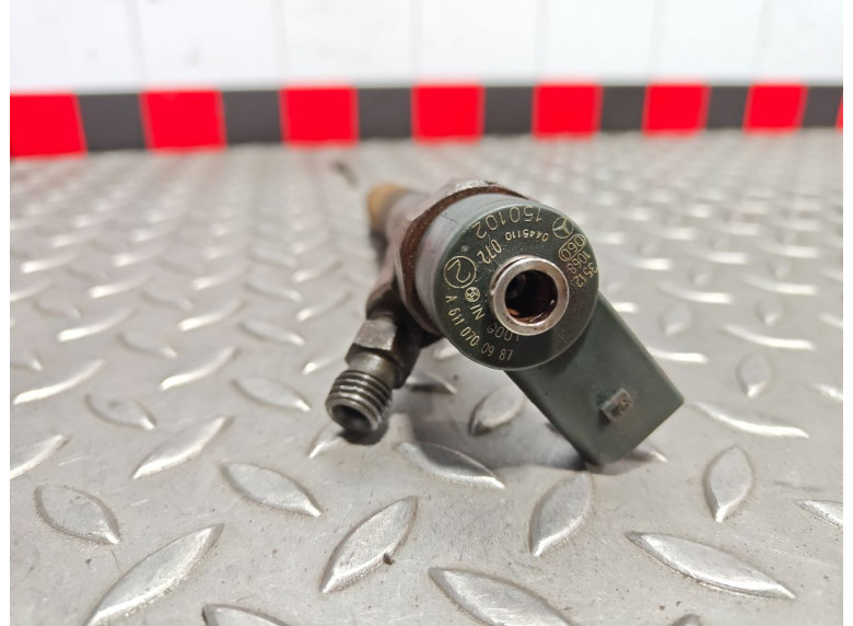 Форсунка к Mercedes C W203, 2002г.