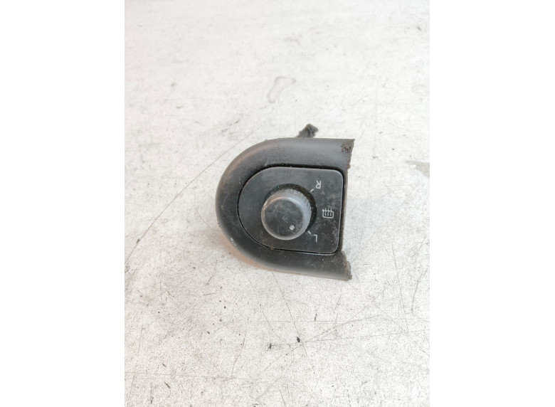 Джойстик регулировки зеркал к Volkswagen Passat, 2002г.