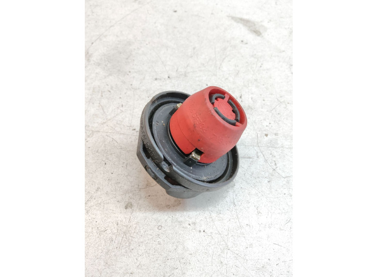 Пробка топливного бака к Volkswagen Sharan, 2003г.