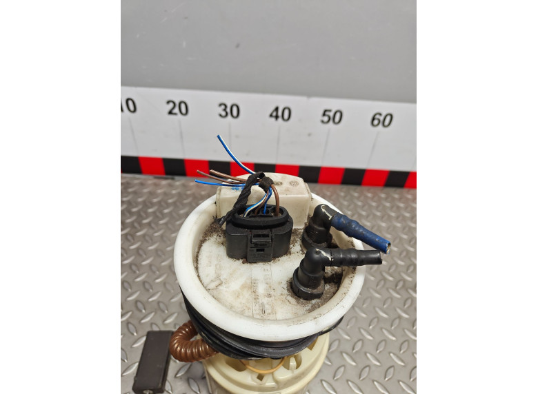 Насос топливный к Volkswagen Polo, 2004г.