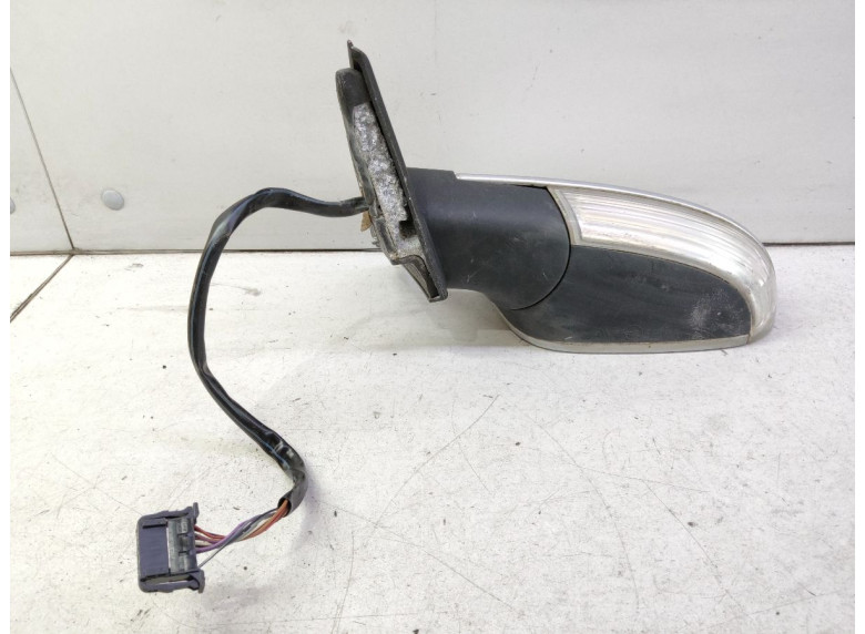 Зеркало наружное левое к Volkswagen Passat, 2004г.