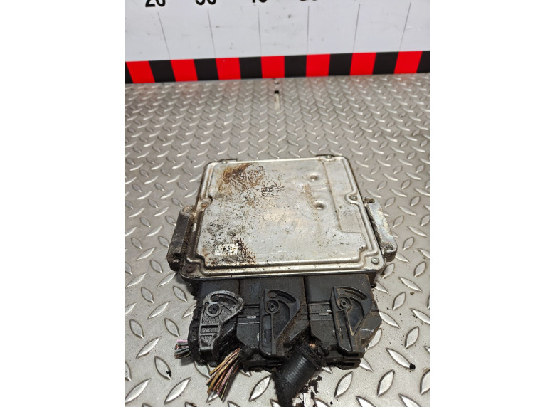 Блок управления двигателем к Renault Master, 2011г.