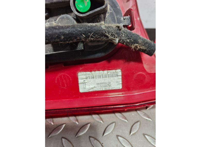 Фонарь задний правый к Peugeot 5008, 2012г.