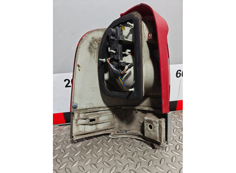 Фонарь задний правый к Volkswagen Sharan, 2005г.