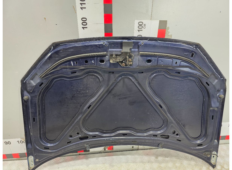 Капот к Volkswagen Polo, 2006г.