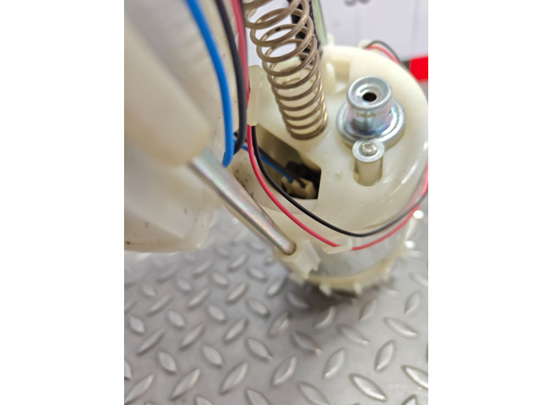 Насос топливный к Citroen C1, 2010г.