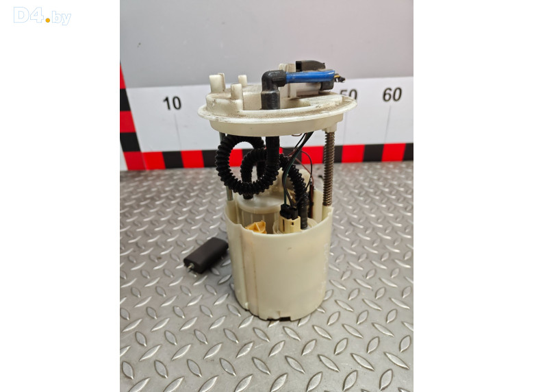 Насос топливный к Opel Corsa 2010 г.