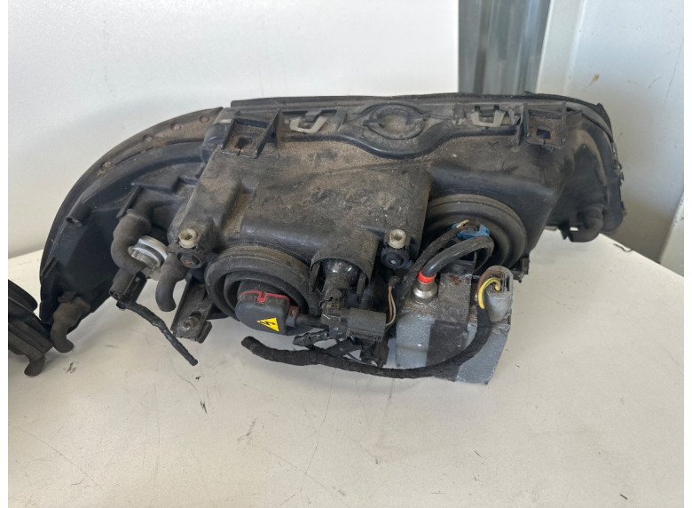 Фара передняя (комплект) к BMW 5 E39, 2002г.