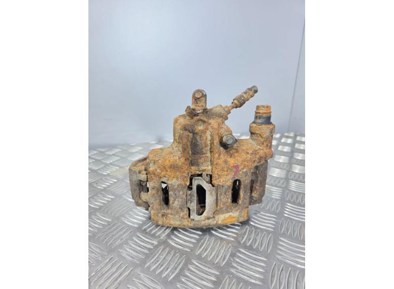 Суппорт передний левый к Citroen Jumpy, 1999г.