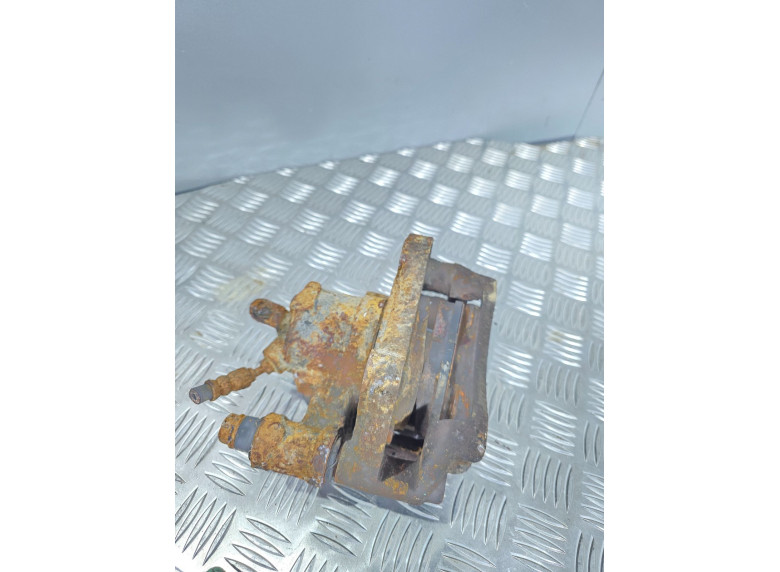 Суппорт передний левый к Citroen Jumpy, 1999г.