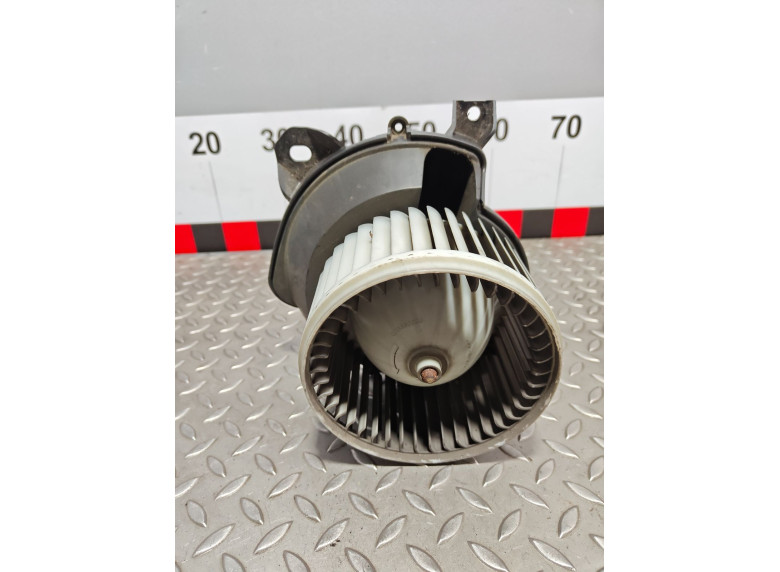 Моторчик печки к Opel Corsa, 2010г.