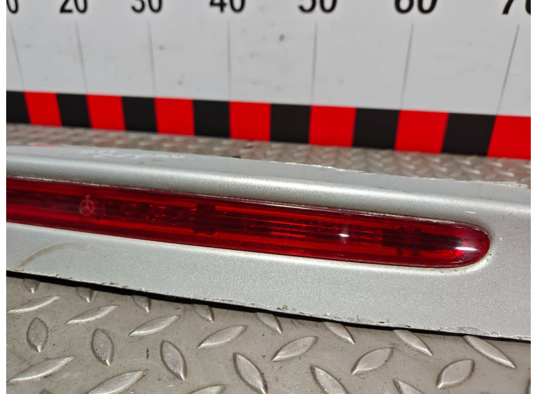 Стоп-сигнал к Mercedes E W211, 2004г.