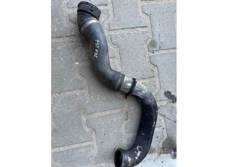 Патрубок интеркулера к BMW 5 E60/E61, 2004г.