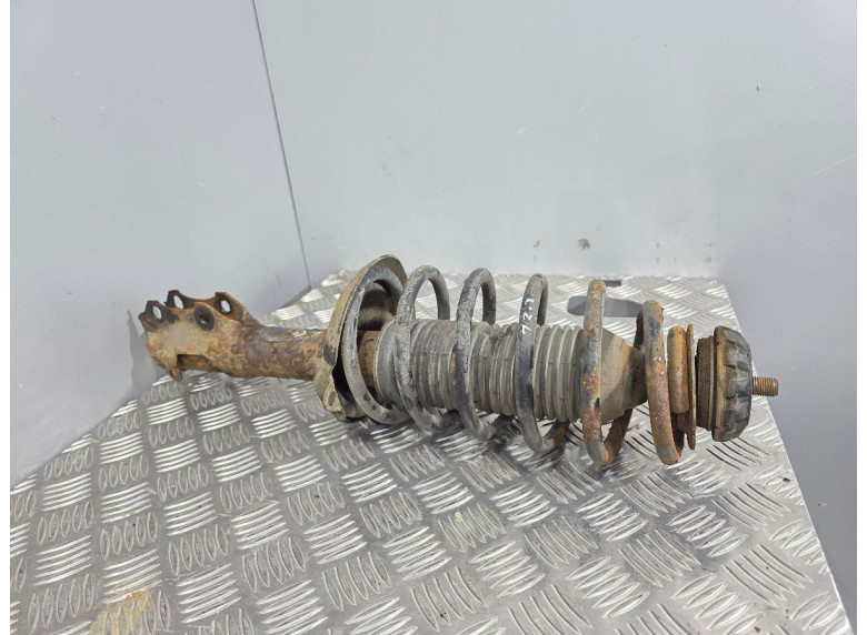 Амортизатор передний к Volkswagen Polo, 1997г.