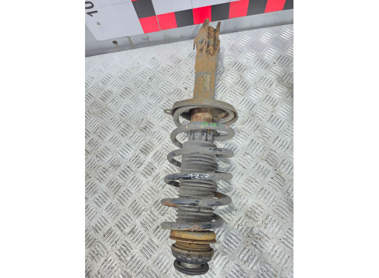 Амортизатор передний к Volkswagen Polo, 1997г.