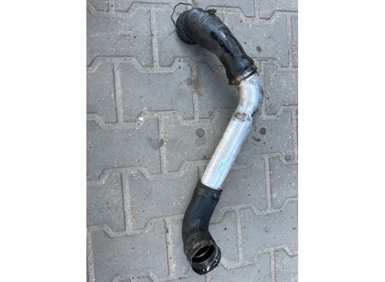 Патрубок интеркулера к BMW 5 E60/E61, 2004г.