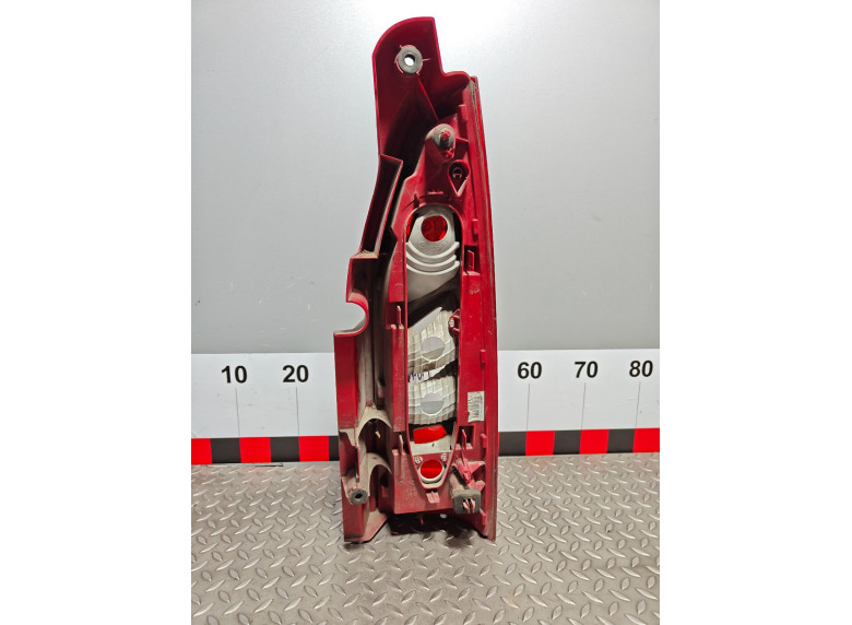 Фонарь задний левый к Peugeot Partner, 2012г.