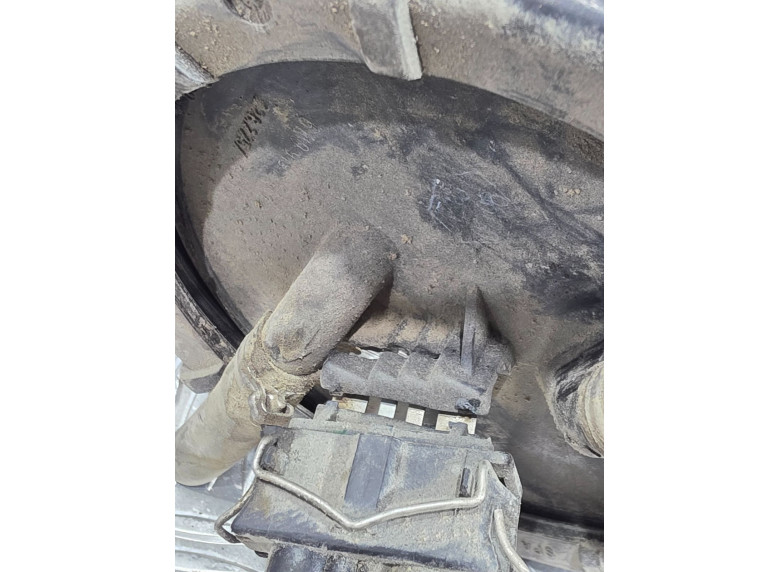 Насос топливный к Volkswagen Polo, 1997г.