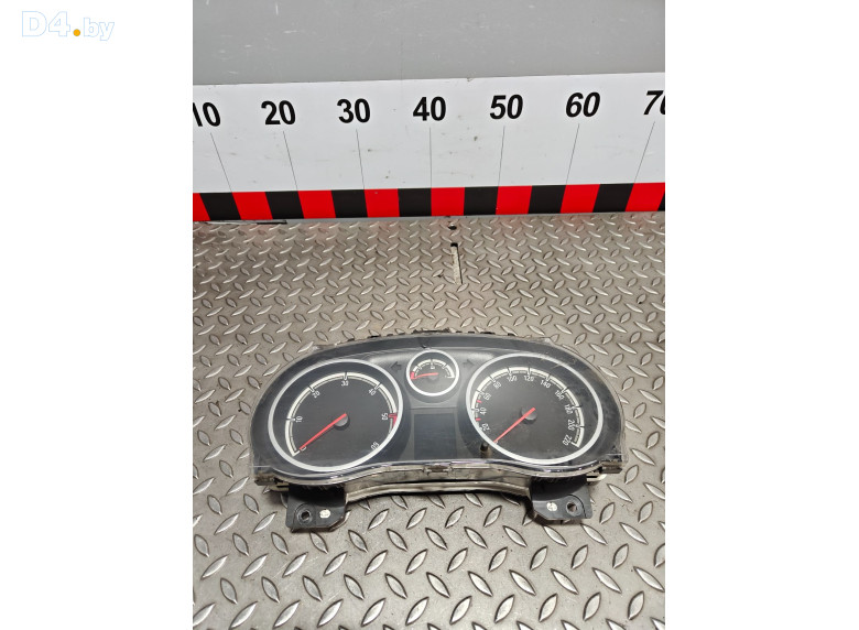 Щиток приборов (приборная панель) к Opel Corsa 2009 г.