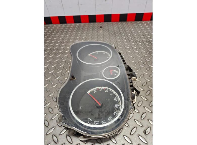 Щиток приборов (приборная панель) к Opel Corsa, 2009г.