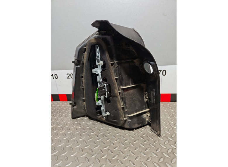 Фонарь задний правый к Opel Zafira, 2006г.