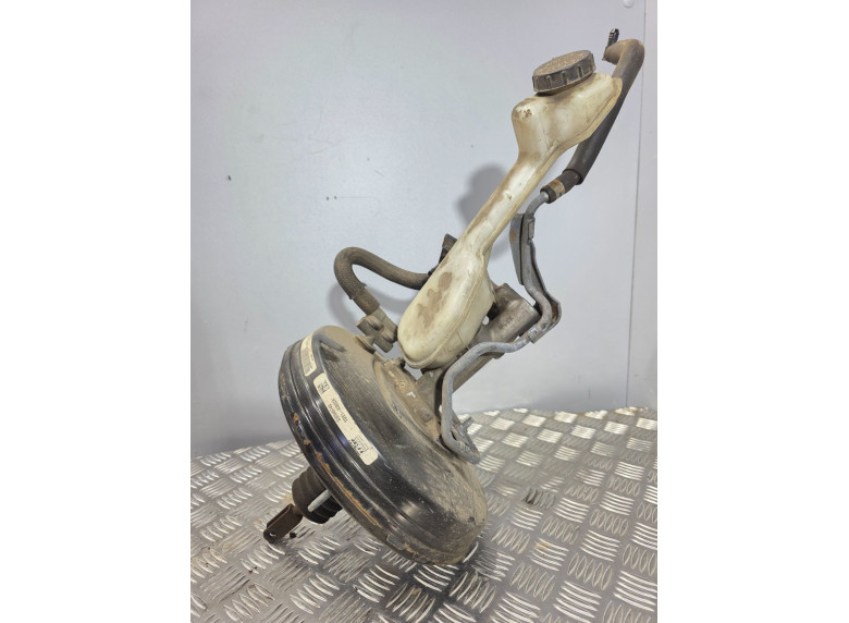 Цилиндр тормозной главный к Mazda CX9, 2007г.