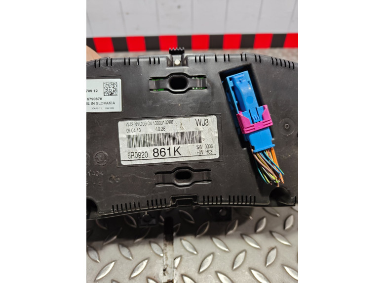 Щиток приборов (приборная панель) к Volkswagen Polo, 2013г.