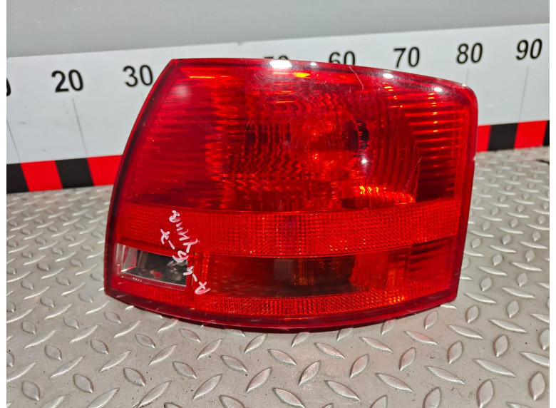 Фонарь задний правый к Audi A4, 2007г.