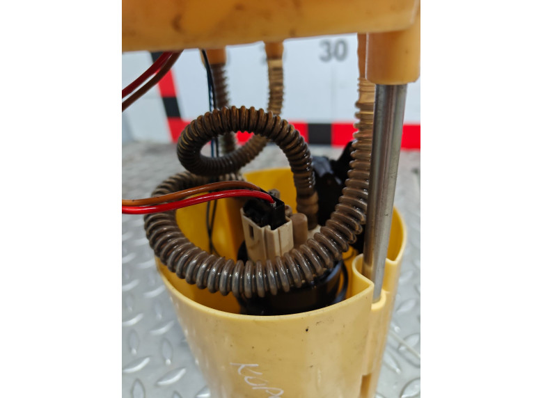 Насос топливный к Opel Corsa, 2010г.