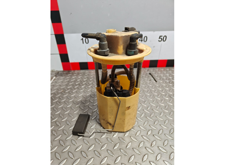 Насос топливный к Opel Corsa, 2010г.