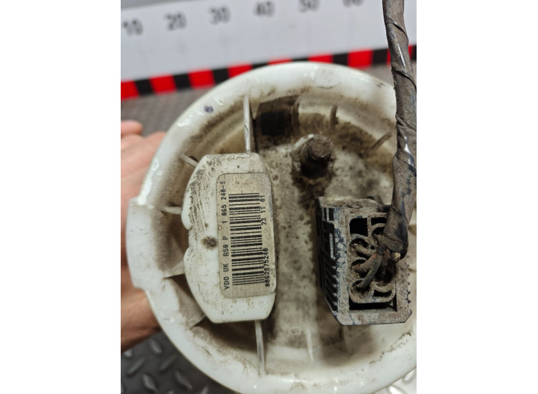 Насос топливный к Mini Cooper, 2001г.