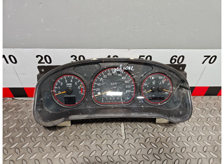 Щиток приборов (приборная панель) к Chevrolet Venture, 2003г.