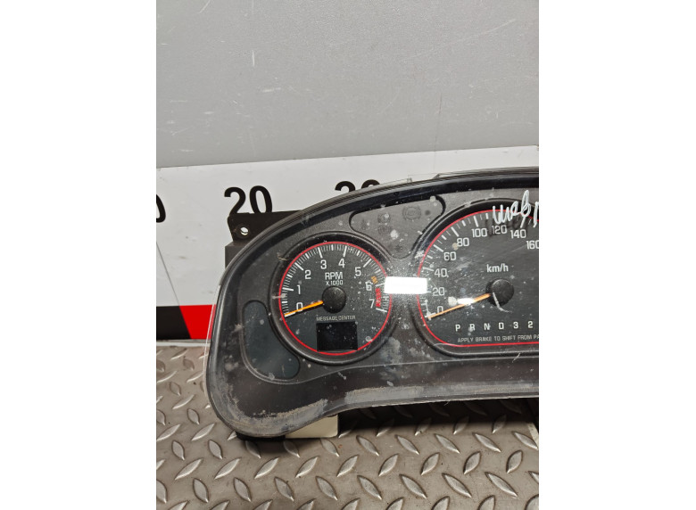 Щиток приборов (приборная панель) к Chevrolet Venture, 2003г.