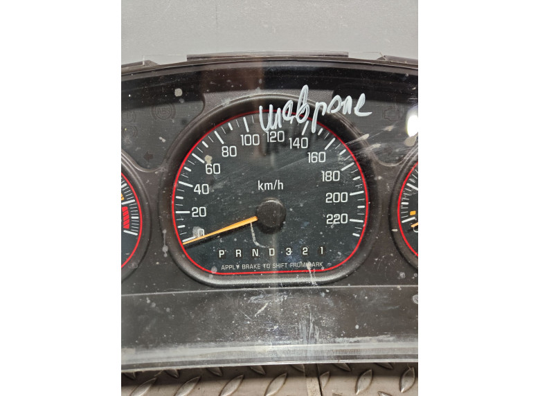 Щиток приборов (приборная панель) к Chevrolet Venture, 2003г.