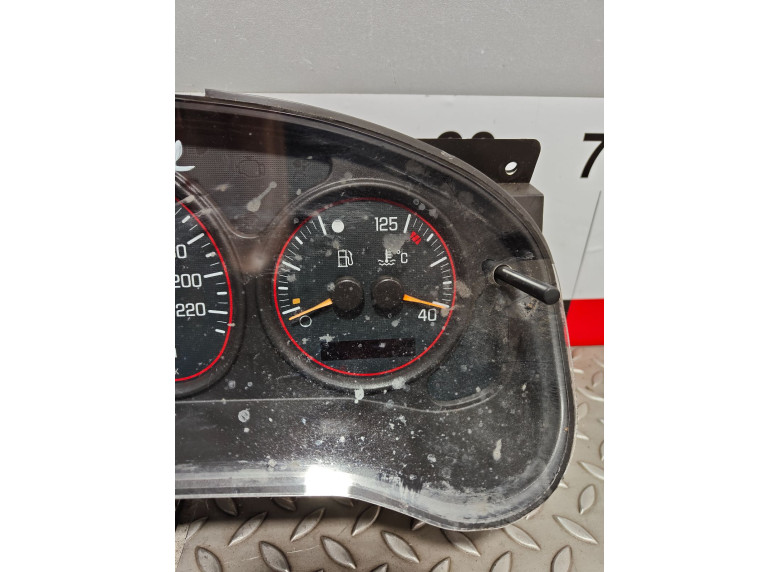 Щиток приборов (приборная панель) к Chevrolet Venture, 2003г.