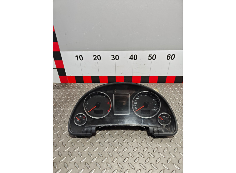 Щиток приборов (приборная панель) к Audi A4, 2007г.