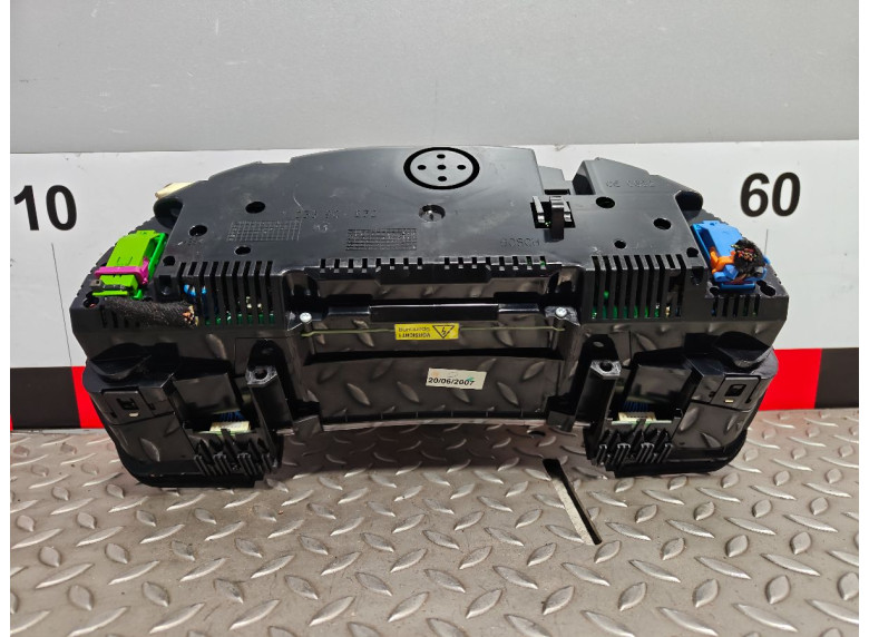 Щиток приборов (приборная панель) к Audi A4, 2007г.