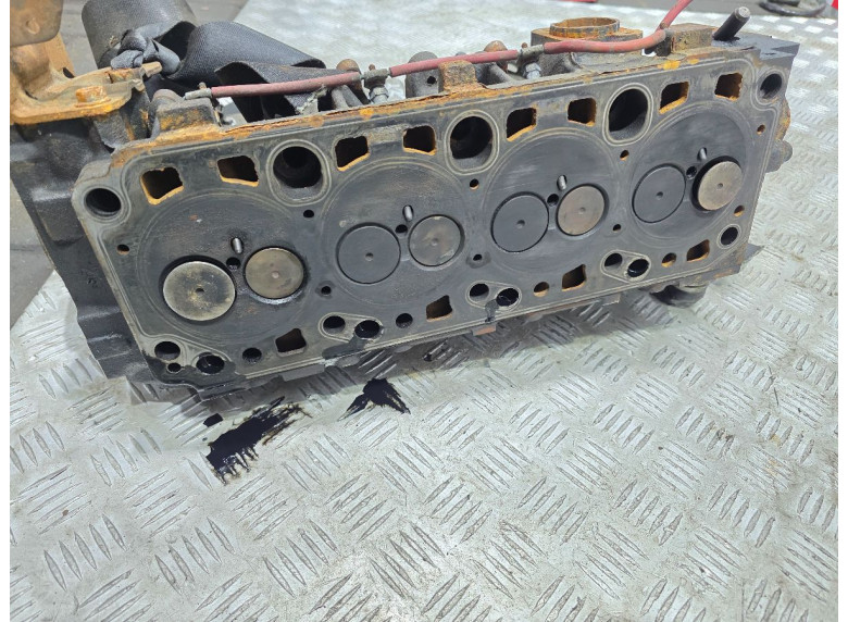 Головка блока цилиндров к Ford Focus, 2005г.