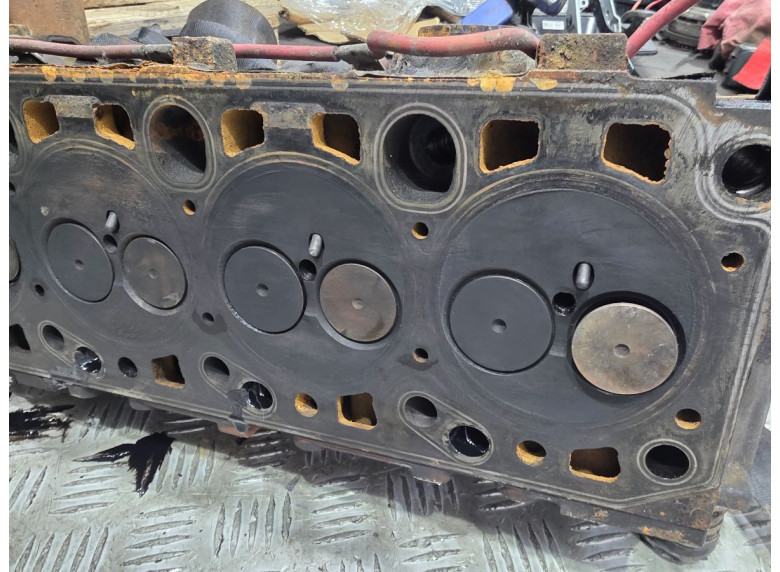 Головка блока цилиндров к Ford Focus, 2005г.