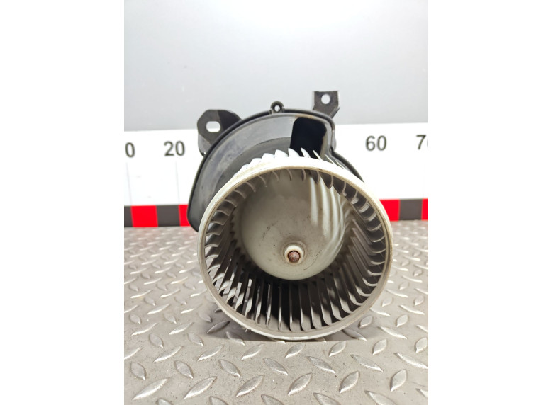 Моторчик печки к Opel Corsa, 2011г.